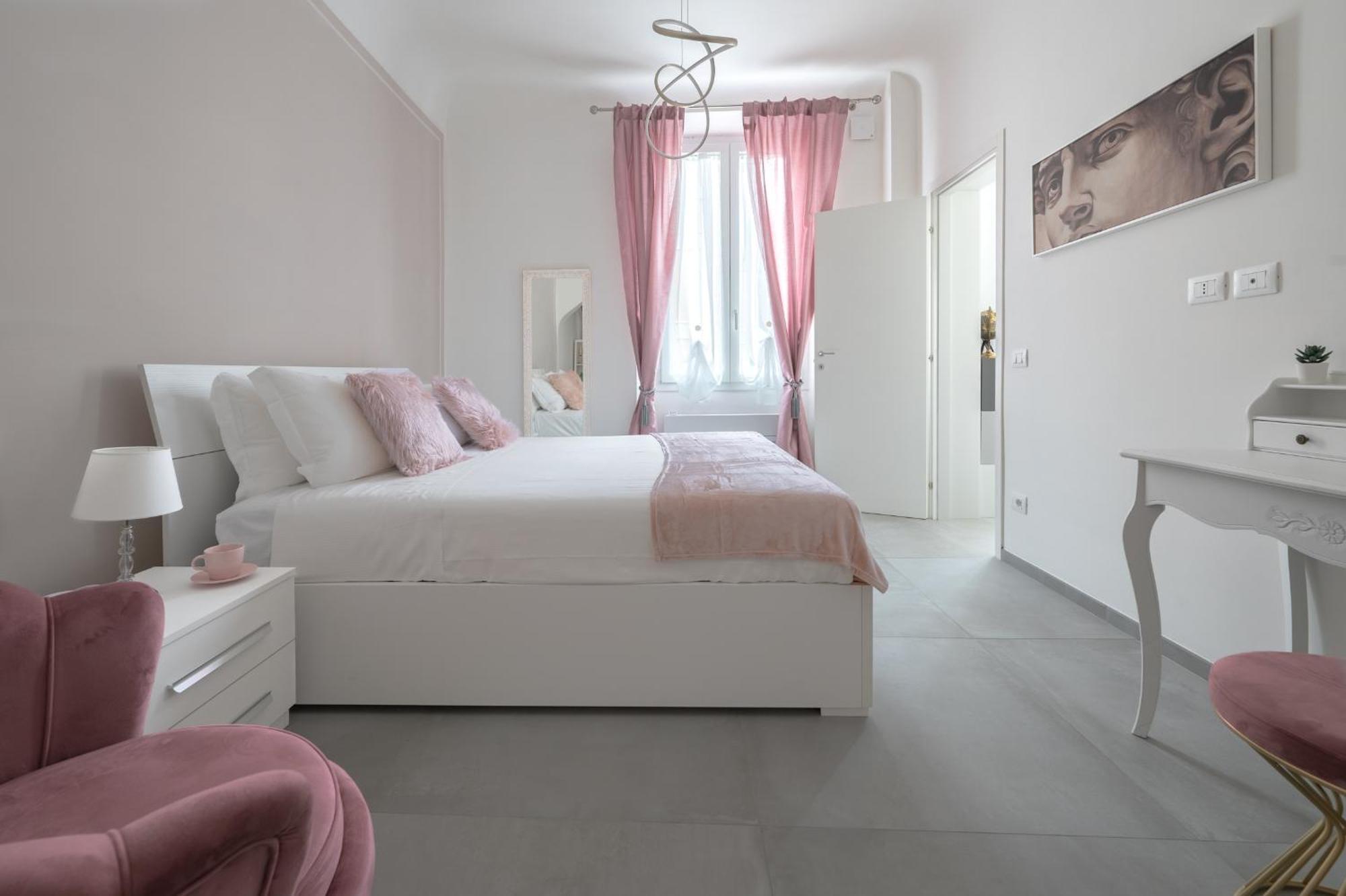 Via Ponte Alle Mosse, 19 - Florence Charming Apartments - A Chic, Newly Renovated Apartment Near Tram Leopolda, A Few Min From Downtown エクステリア 写真
