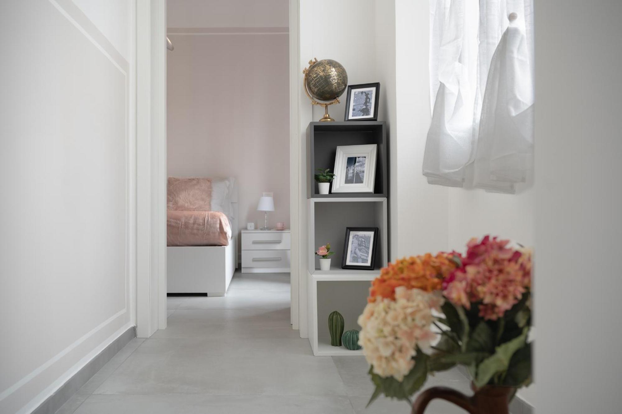 Via Ponte Alle Mosse, 19 - Florence Charming Apartments - A Chic, Newly Renovated Apartment Near Tram Leopolda, A Few Min From Downtown エクステリア 写真